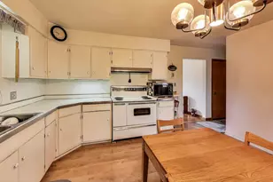 738 N Parker St, Elmhurst, IL 60126 - Photo 6