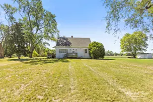 5690 W State Route 17, Kankakee, IL 60901 - Photo 1