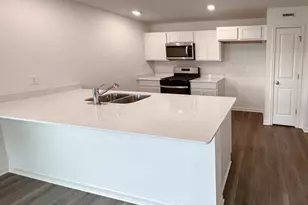 1042 58th Rd, Racine, WI 53182 - Photo 4