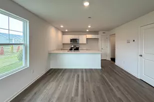 1042 58th Rd, Racine, WI 53182 - Photo 6