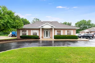 70 McDonald Ave, Joliet, IL 60431 - Photo 1