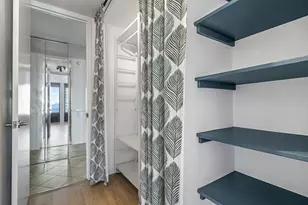 100 E Walton St, Chicago, IL 60611 - Photo 10