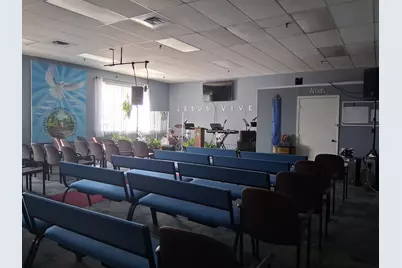 2711 Sheridan Road, Zion, IL 60099 - Photo 6