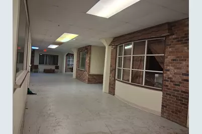 2711 Sheridan Road, Zion, IL 60099 - Photo 14