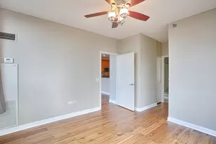 1600 S Prairie Ave, Chicago, IL 60616 - Photo 12