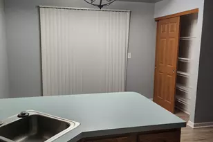 316 E Victoria Cir, North Aurora, IL 60542 - Photo 22