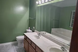 316 E Victoria Cir, North Aurora, IL 60542 - Photo 48