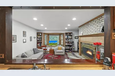 1022 Estes Avenue, Lake Forest, IL 60045 - Photo 8