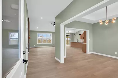 2902 Haydon Drive, Urbana, IL 61802 - Photo 6