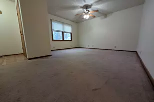 142 E Lincoln Hwy, Waterman, IL 60556 - Photo 10