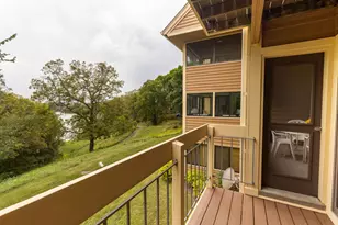 B10 Long Bay Point Dr, Galena, IL 61036 - Photo 16