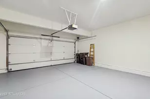 542 Silver Aspen Cir, Crystal Lake, IL 60014 - Photo 20