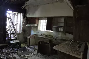 7137 S Carpenter St, Chicago, IL 60621 - Photo 6