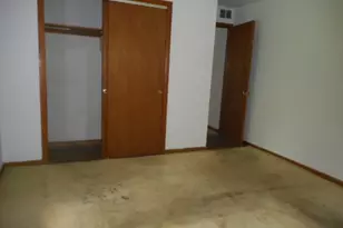 2743 Bellwood Ave, Melrose Park, IL 60164 - Photo 4