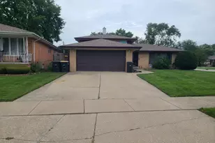 3514 170th Pl, Lansing, IL 60438 - Photo 2