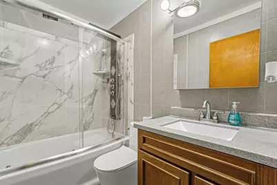 2124 Middlebury Road, Freeport, IL 61032 - Photo 10