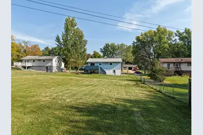 2124 Middlebury Road, Freeport, IL 61032 - Photo 22