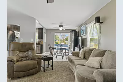 2124 Middlebury Road, Freeport, IL 61032 - Photo 8