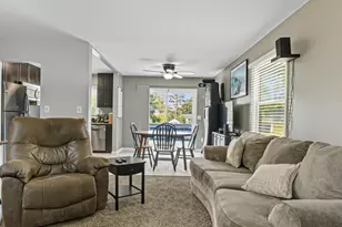 2124 Middlebury Rd, Freeport, IL 61032 - Photo 8