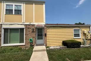 20124 Oak Ln, Lynwood, IL 60411 - Photo 2