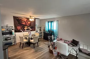 20124 Oak Ln, Lynwood, IL 60411 - Photo 6