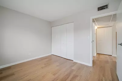 3856 S Parkway Drive #2A, Northbrook, IL 60062 - Photo 12