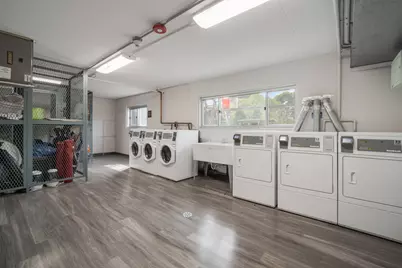 3856 S Parkway Drive #2A, Northbrook, IL 60062 - Photo 8