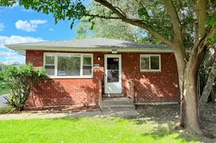 826 Williams St, Calumet City, IL 60409 - Photo 1