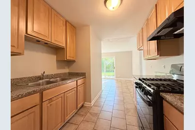 2711 Larkspur Lane, Hazel Crest, IL 60429 - Photo 4