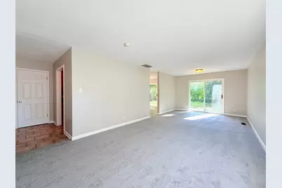 2711 Larkspur Lane, Hazel Crest, IL 60429 - Photo 6