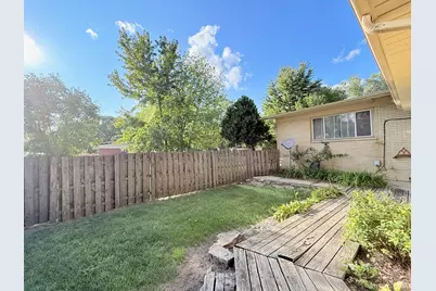 1122 W Iowa Street, Glenwood, IL 60425 - Photo 22