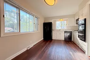 1122 W Iowa St, Glenwood, IL 60425 - Photo 4