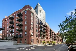 360 W Illinois St, Chicago, IL 60654 - Photo 32