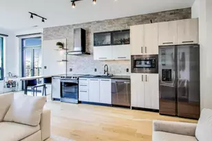 2820 W Lyndale St, Chicago, IL 60647 - Photo 8