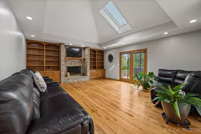 905 Merrill New Road, Sugar Grove, IL 60554 - Photo 16