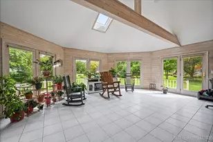 905 Merrill New Rd, Sugar Grove, IL 60554 - Photo 10