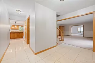 905 Merrill New Rd, Sugar Grove, IL 60554 - Photo 4