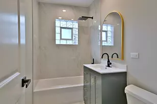 8218 Linder Ave, Burbank, IL 60459 - Photo 14