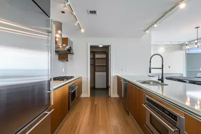 340 E Randolph Street #3503, Chicago, IL 60601 - Photo 12