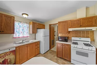 219 Meadowlark Lane, Sandwich, IL 60548 - Photo 6