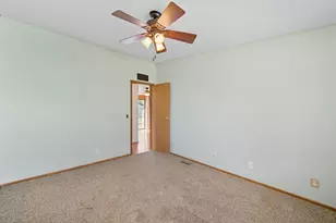 219 Meadowlark Ln, Sandwich, IL 60548 - Photo 16