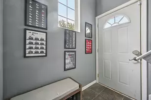 47 S Treehouse Ln, Round Lake, IL 60073 - Photo 16