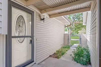 2306 Winchester Drive, Champaign, IL 61821 - Photo 4