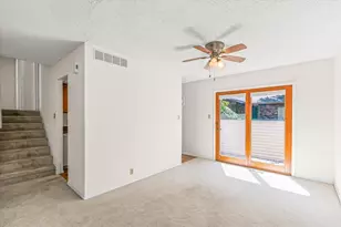 2306 Winchester Dr, Champaign, IL 61821 - Photo 8