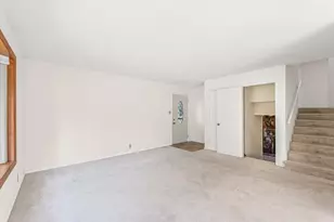 2306 Winchester Dr, Champaign, IL 61821 - Photo 6