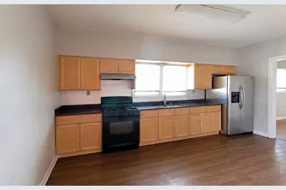 7535 W 58th Place, Summit, IL 60501 - Photo 2