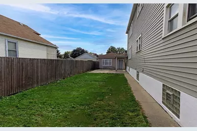 7535 W 58th Place, Summit, IL 60501 - Photo 24