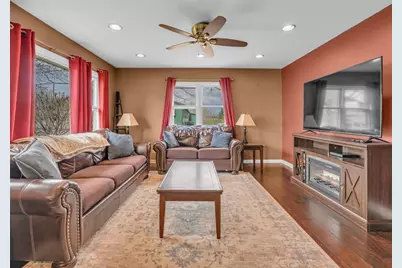 12216 Pleasant Valley Road, Woodstock, IL 60098 - Photo 22
