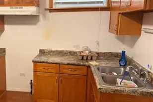 7926 S Peoria St, Chicago, IL 60620 - Photo 6