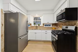 468 Joyce Ct, South Holland, IL 60473 - Photo 6